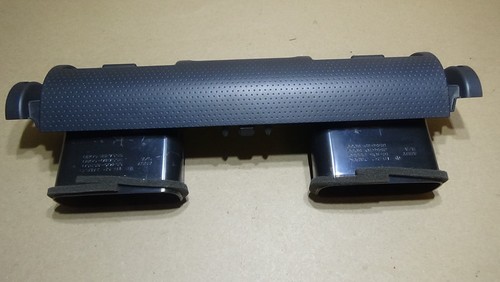 2007-2014 Toyota FJ Cruiser Center Dash Clock Air Vents - Picture 6 of 9