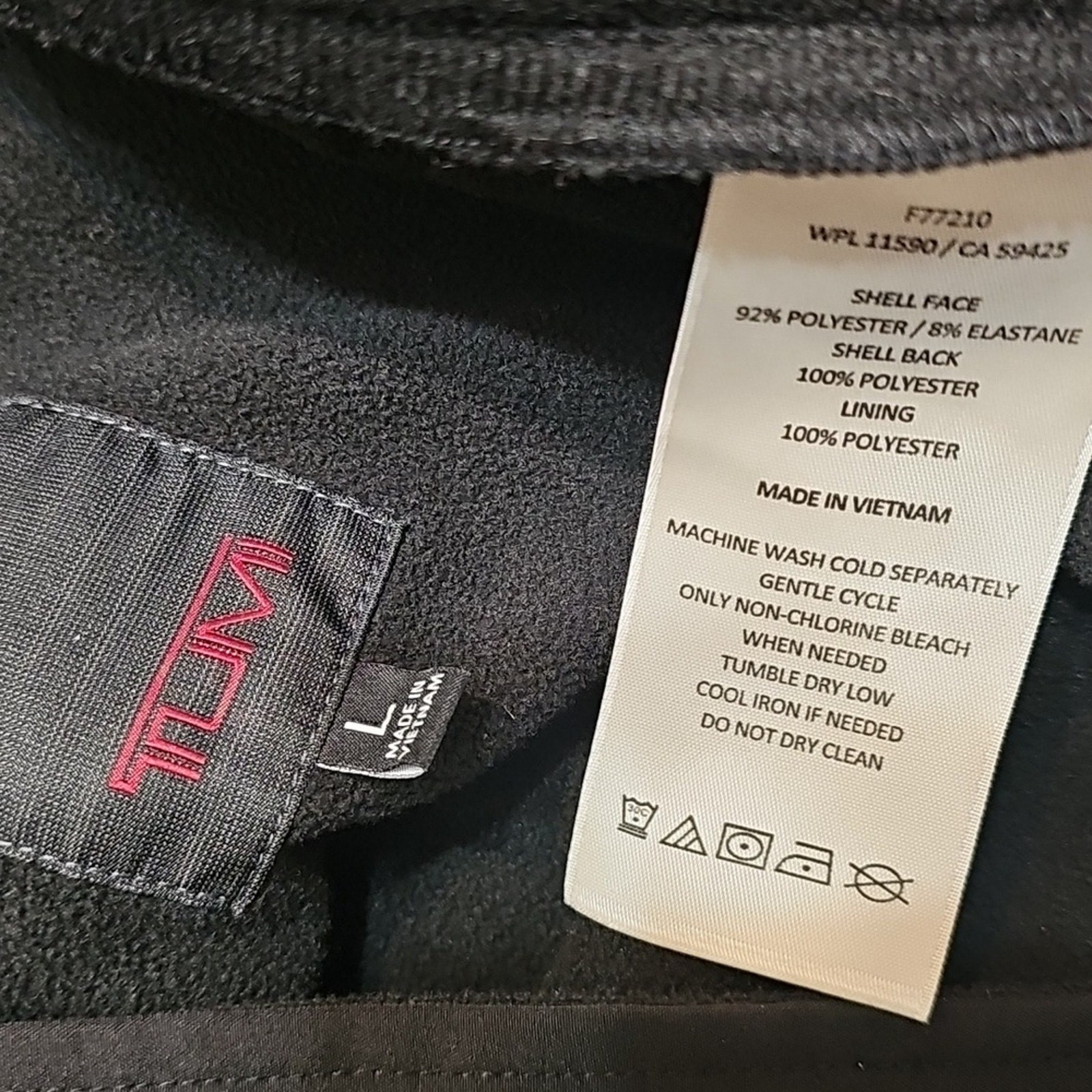 Tumi Black Rain Resistant Softshell Jacket Large - image 5