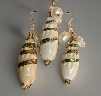 Seashell Ocean Beach Dangle Earrings Necklace Conchshell and Pearl Gold painted 