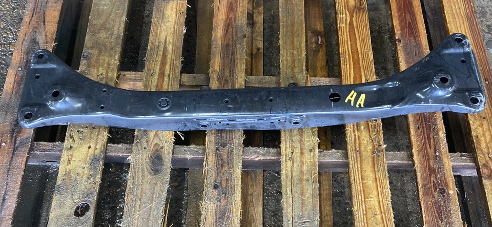 Suspensión trasera Corolla Prizm 1993-2002 travesaño subchasis base Foto 4 de 4