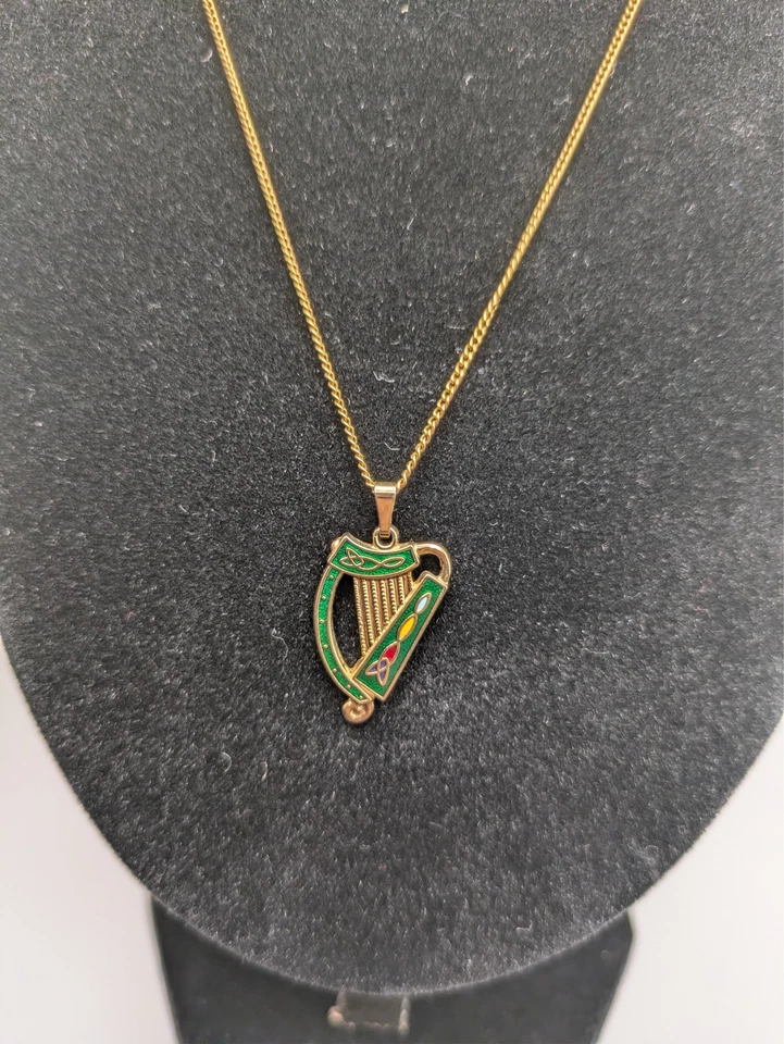 Ожерелье с ирландской арфой TARA — позолоченное и эмалированное вручную с дизайном из кельтского узла - Изображение 2 из 4