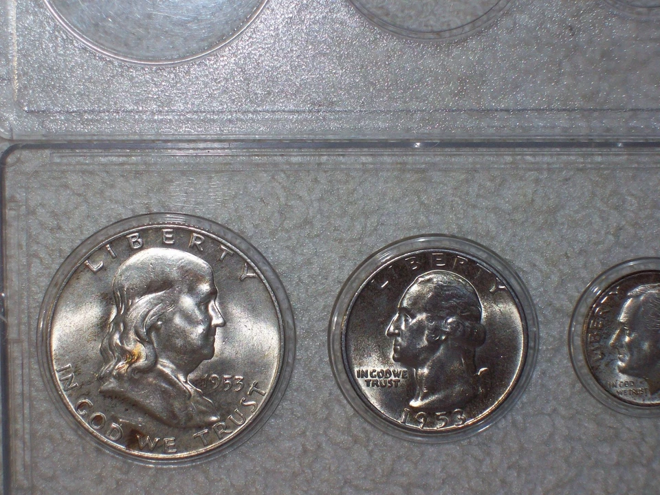 1953 D MINT SET CHOICE UNCIRCULATED ALBUM TONING - Image 2 of 4