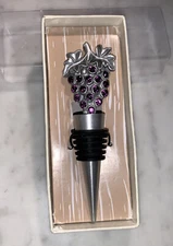 Wine Bottle Stopper Grape cluster w/ Purple Crystals jeweled bar accessory NIB