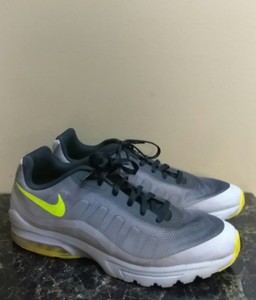 men's nike air max invigor print athletic sneakers