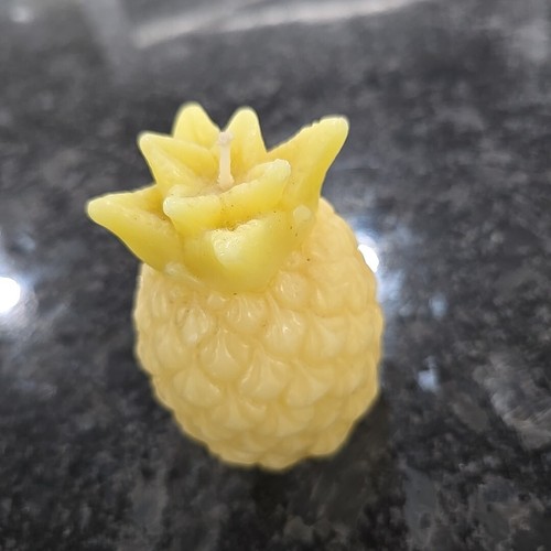 Small Yellow Pineapple Shapped Candle - Picture 11 of 16
