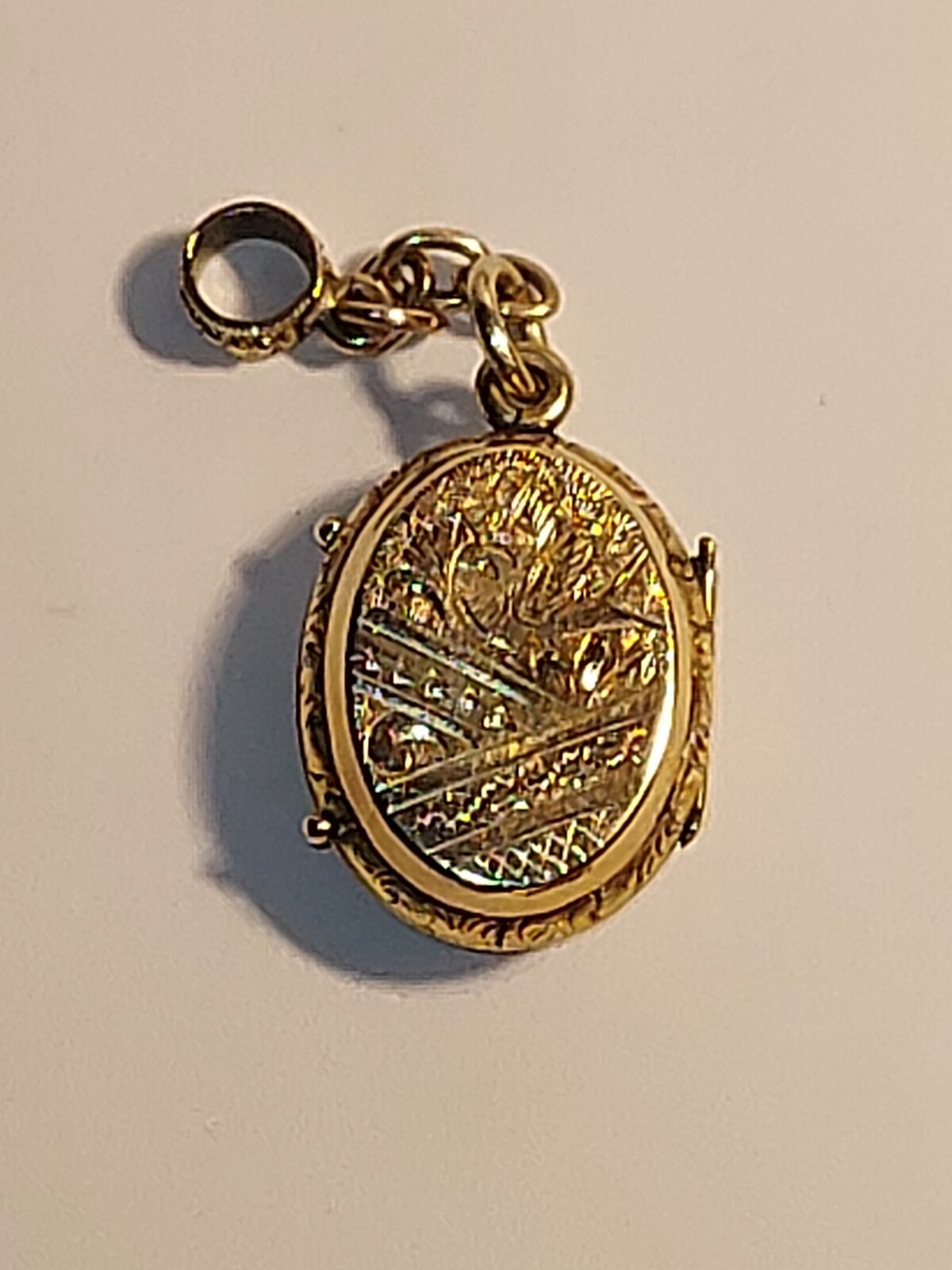 RareANTIQUE**GOLD FILLED RELIGIOUS LOCKET**Pendant… Gem