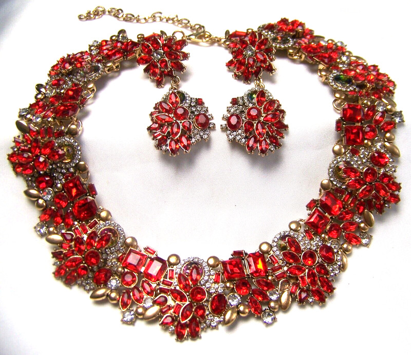 PASSION RED Crystal and Rhinestone Statement Necklace Set