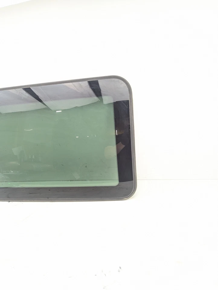 2007 BMW 335xi 335i 328i 328xi E90 Sedan Sun Roof Glass Panel - Image 3 of 4