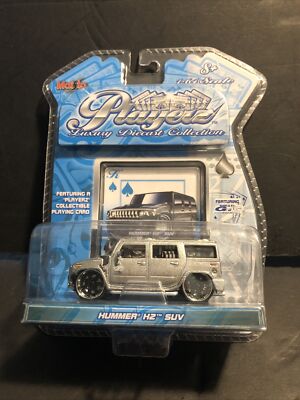 Maisto Playerz Luxury Diecast CHRYSLER 300c Limousine White