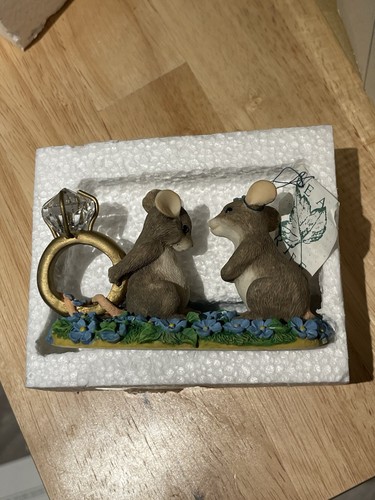 NIB Dean Griff Charming Tails Village Sign 3 Figures Plus Accessories All NIB - Picture 10 of 10