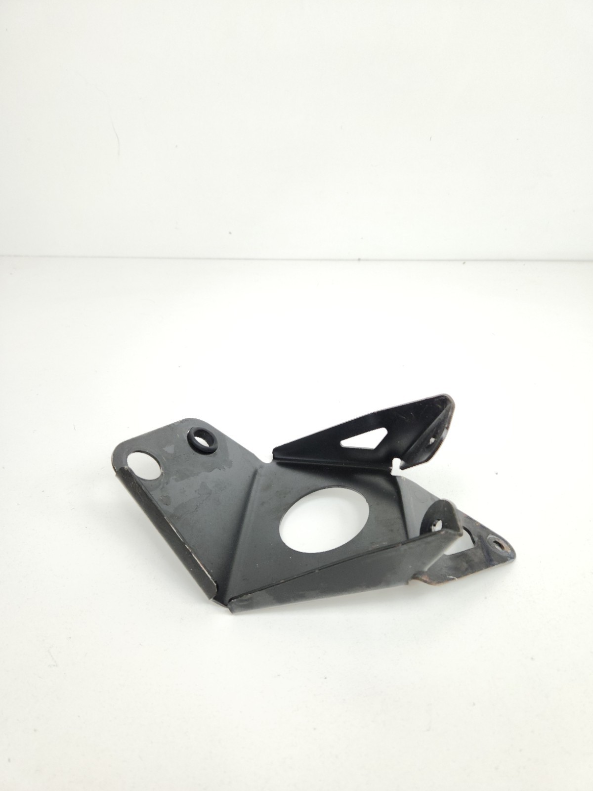 2015-2016 MCLAREN 650S SPIDER REAR RIGHT PASSENGER SIDE BRACKET MOUNT SUPPORT 
