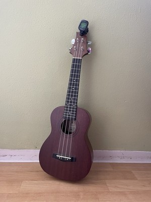 Greg Bennett Design Samick UK 50/Ns Ukulele Mahagoni inklusive Stimmgerät