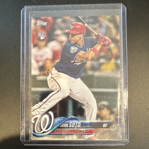 Juan Soto [Batting Powder Blue] #US300 2018 Topps Update card