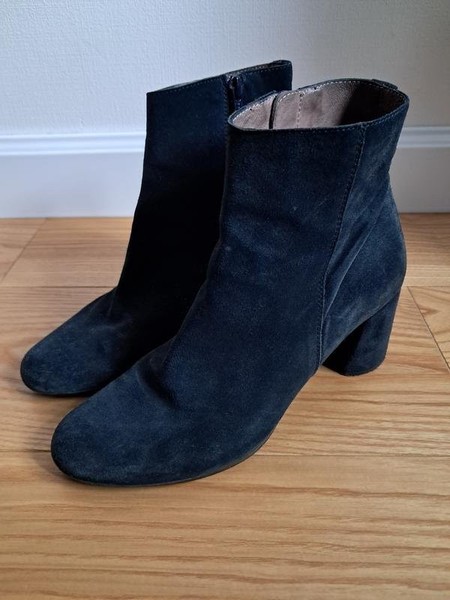 Women Wonder Woman Boots Grey Suede 38.5