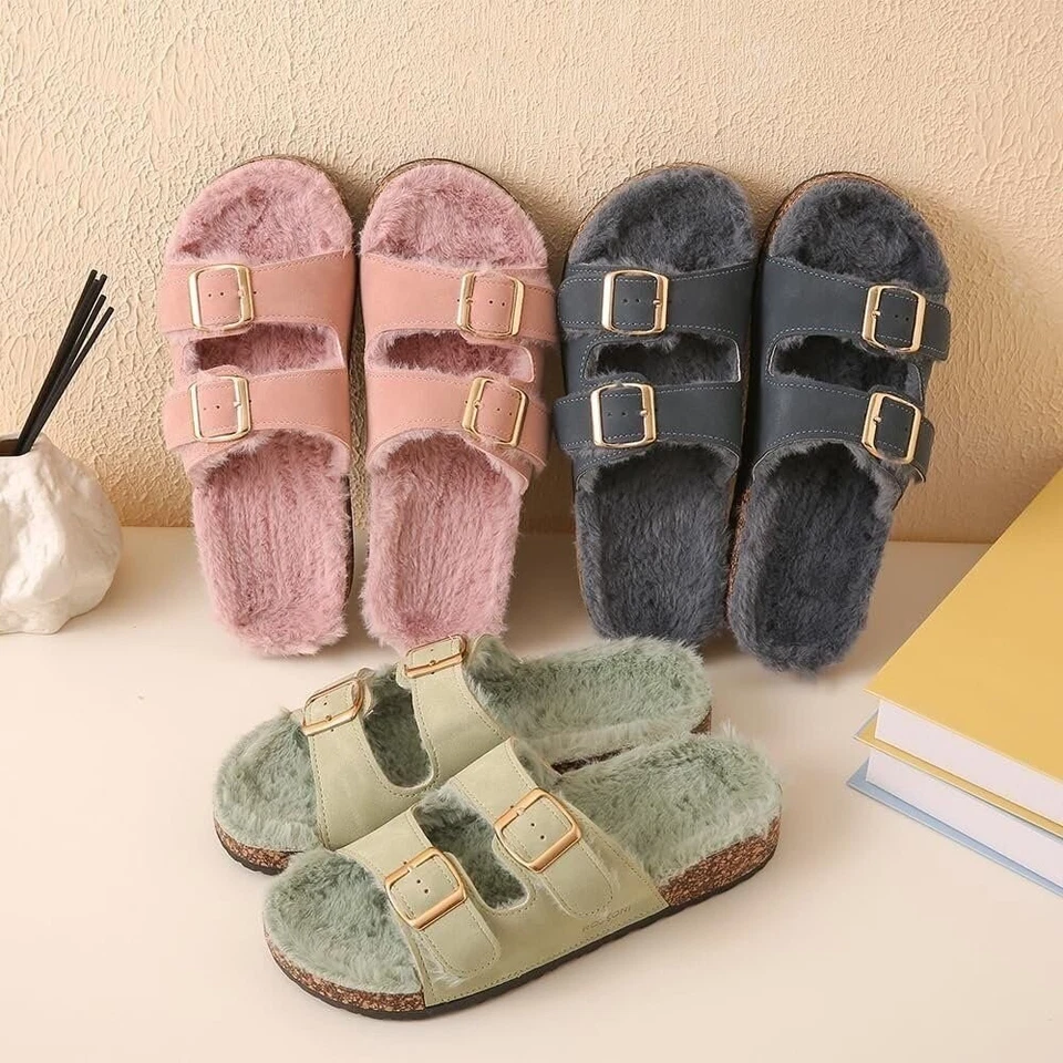 Acogedora zapatilla de plumas Pupeez para mujer con doble hebilla ajustable Foto 4 de 4