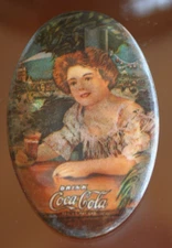 VINTAGE :* Coca Cola Compact Hand Mirror Memorabilia *: Very Good Condition