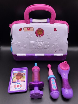 Doctora Juguete – Neceser De Doc McStuffins Con Forma De Scooter, Asa Y Cremallera, 21 X 14 X 15 Cm, Rosa Y Fucsia