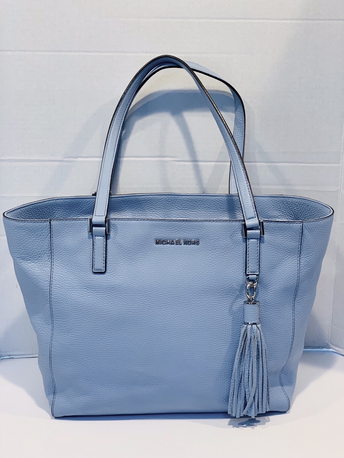 michael kors light blue handbag