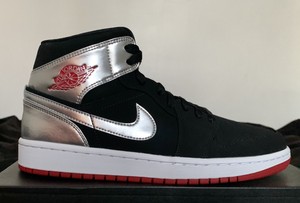 air jordan 1 mid black and silver