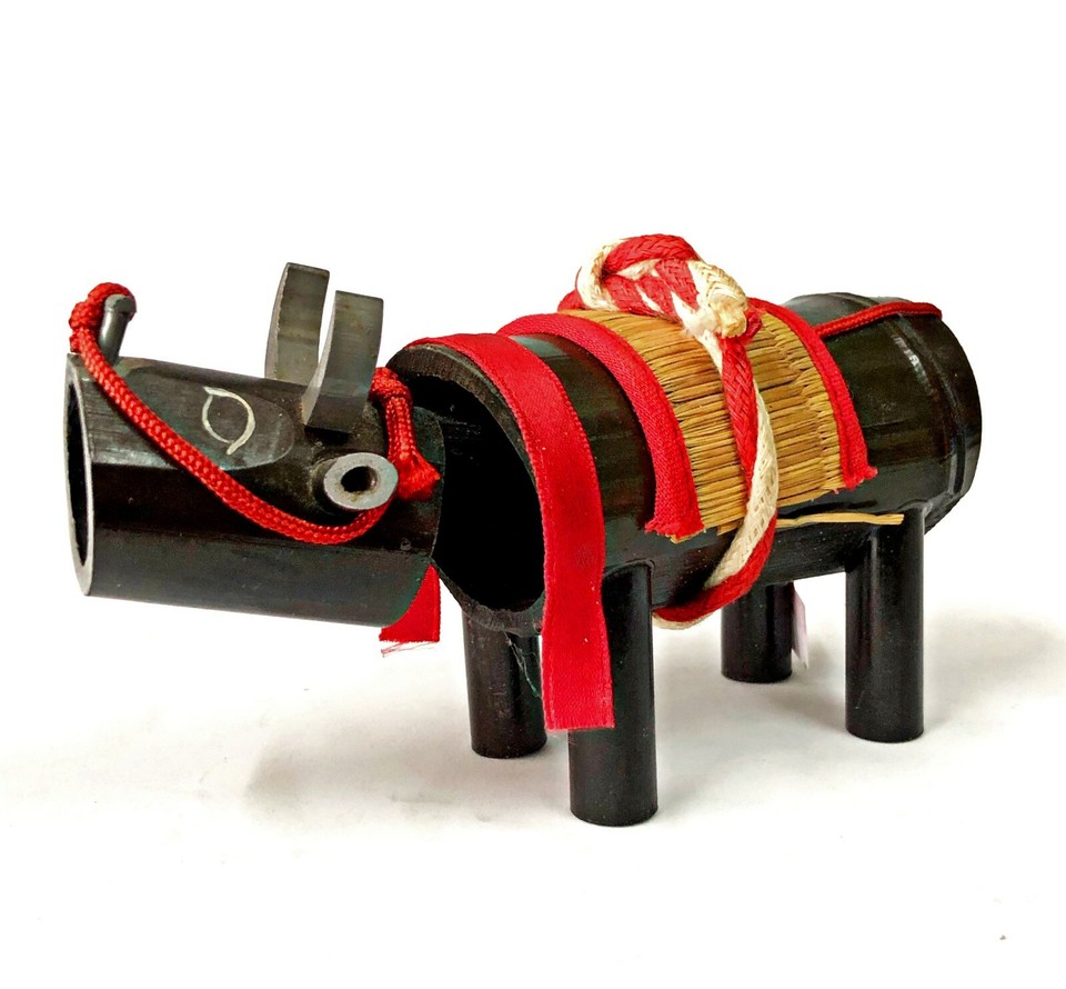 Japanese Bamboo Sakushu Beef Ox Folk Craft Doll Bobblehead Fukushima