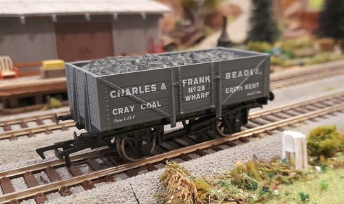 * 1/76 OO Scale * Dapol * 5 Plank Wagon C & F Beadle 28 * BOXED * 4F 051 017 *