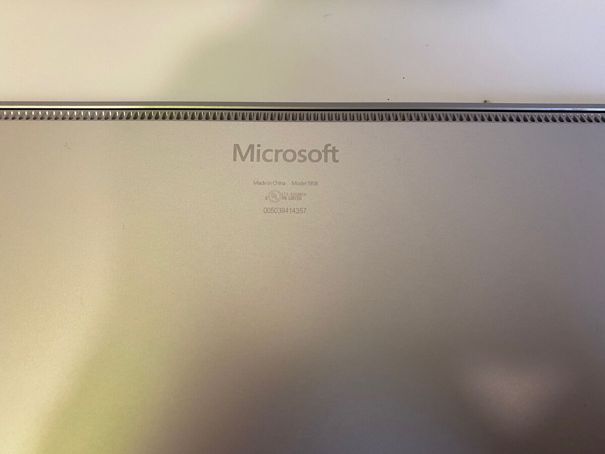 USED Microsoft Surface Laptop 4 13.5 Touch R5-4680U 16GB USED Microsoft Surface Laptop 4 13.5 Touch R5-4680U 16GB