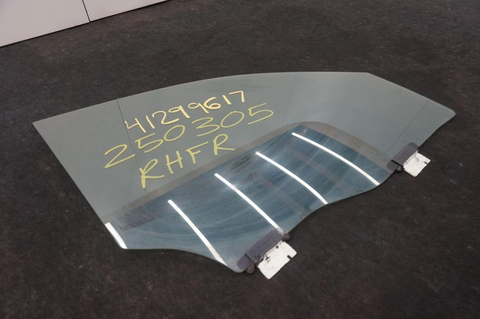 Cristal ventana puerta pasajero delantero derecho 1667200120 mercedes gl63 amg x166 13-16 Foto 2 de 4