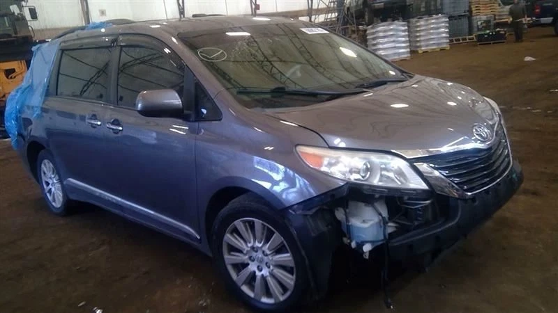 Pinza de conductor trasera construida en América del Norte para 10-15 LEXUS RX350 5673738 Foto 4 de 4