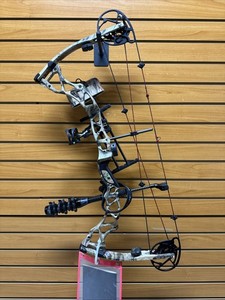 Bowtech Assassin Compound Bow - RH - 70# Max