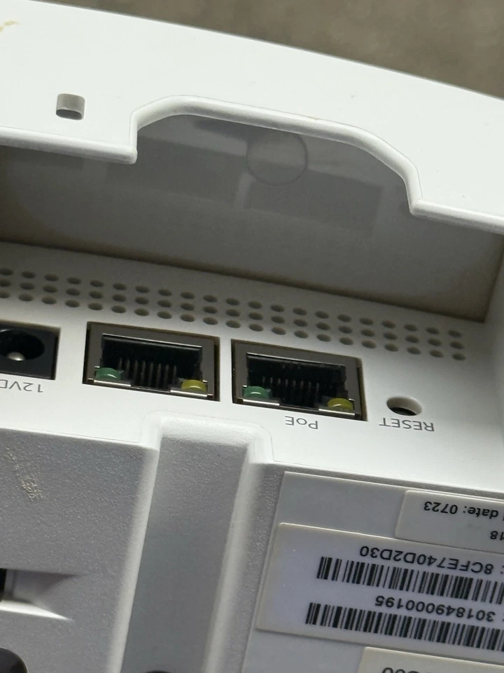 Ruckus ZoneFlex R610 Dual-Band Wireless Access Point With Unleashed Firmware - Image 3 of 4