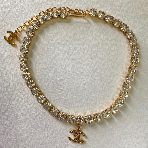 CHANEL Vintage Gold Hardware Pearl CC LOGO Short Necklace Rhinestone Inlay 24C