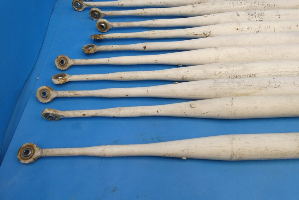 Lote de varillas blancas para aviones ligeros ala colgante de metal TTB-H4 6-27-68 4F24210-103A Foto 2 de 4