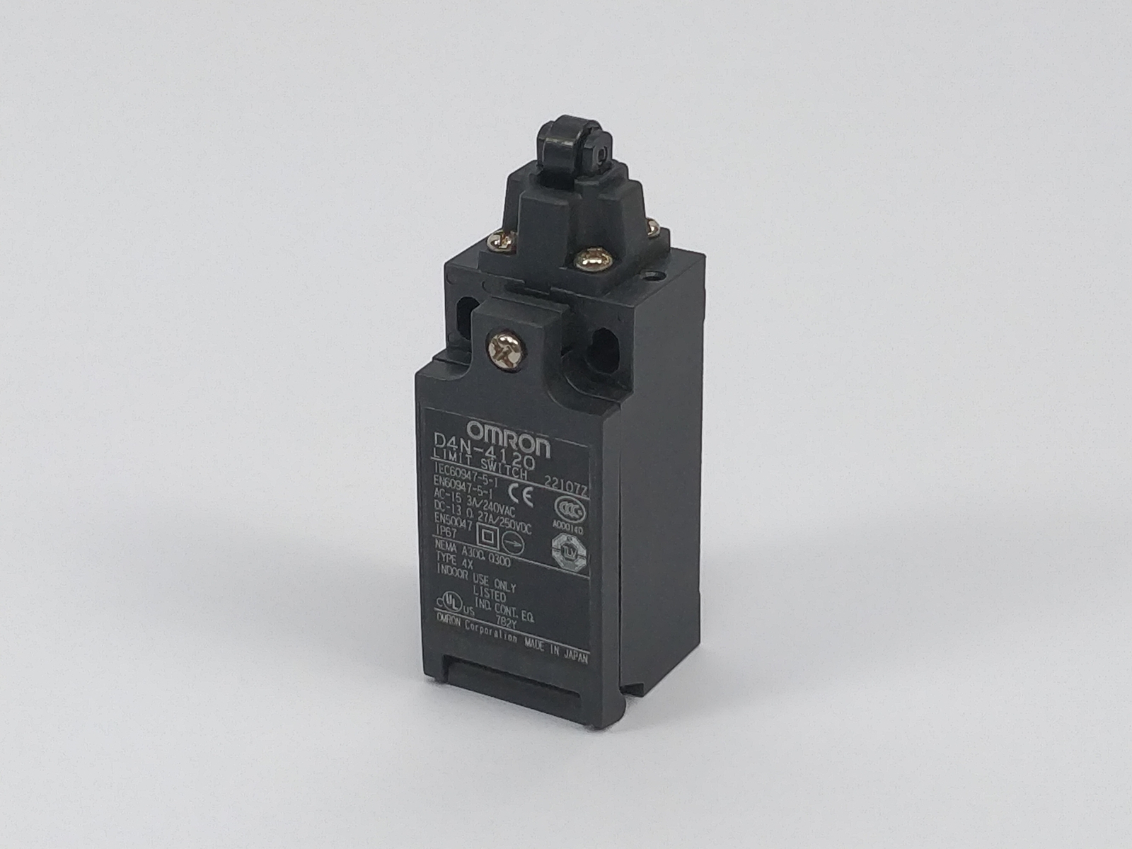 OMRON D4N-4120 Limit Switch