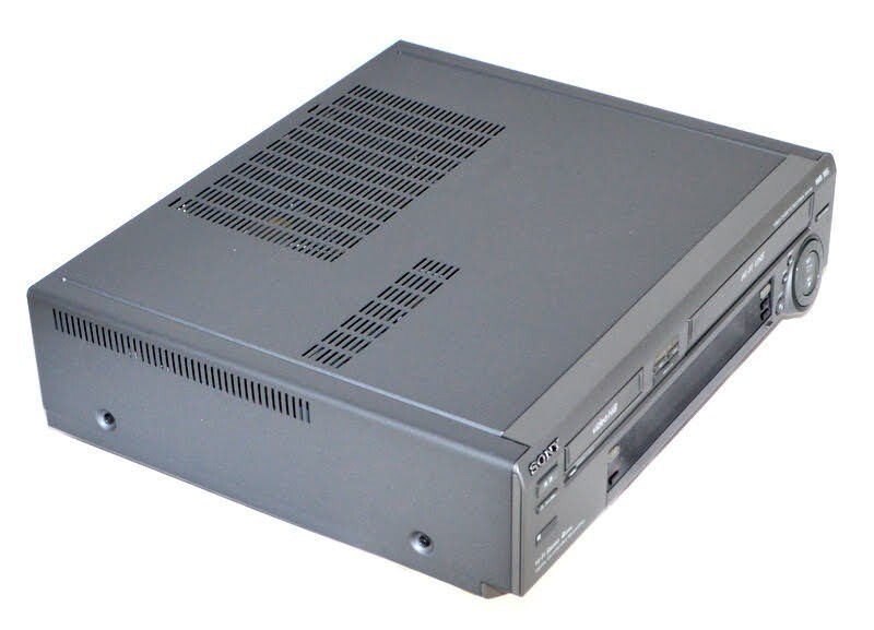 Sony WV-H5 Hi8 8mm VHS VCR Video Deck Player Maintained