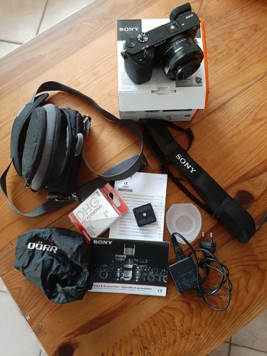 SONY Alpha 6000 mit original Objektiv 16- 50 mm 