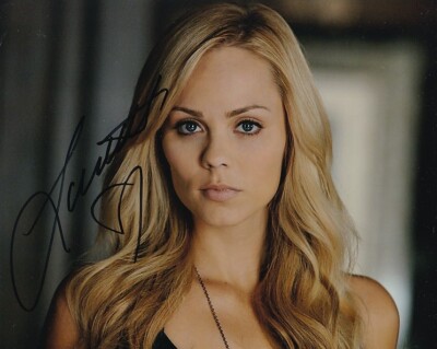LAURA VANDERVOORT signed Autogramm 20x25cm BITTEN in Person autograph COA