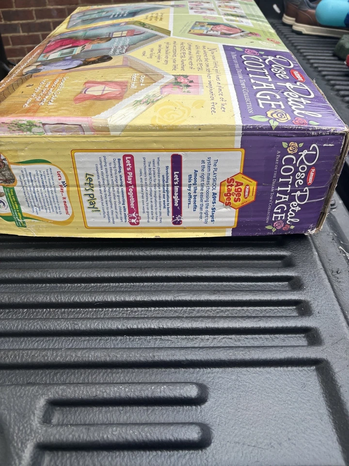 Nuevo Playskool Rose Petal Cottage Dream Town Collection  Foto 3 de 3