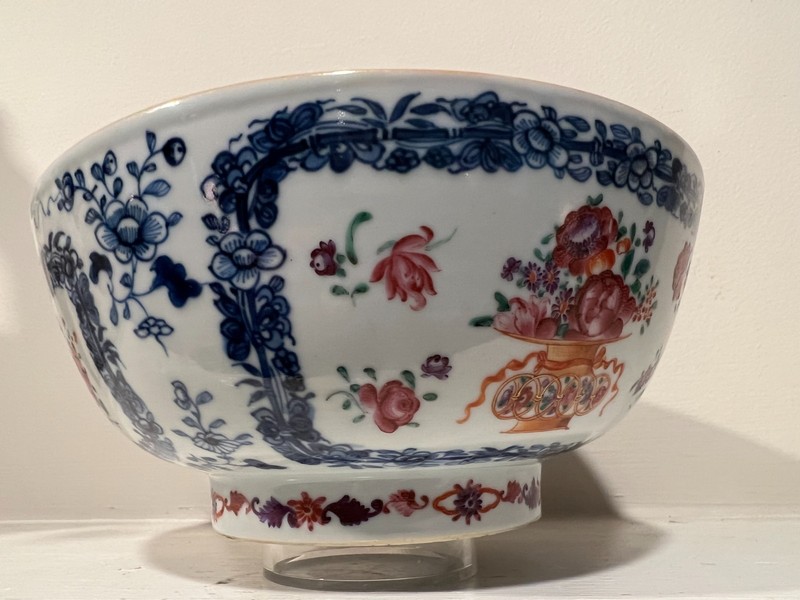 Qianlong Period Chinese Porcelain Bowl Stunning 18th Century Masterpiece