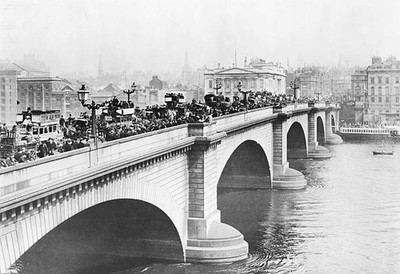 London Bridge with very heavy traffic Historic 1930 Old Photo