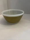 Vintage Pyrex 1 1/2 Quart Olive Green/ White Mixing Nesting Bowl