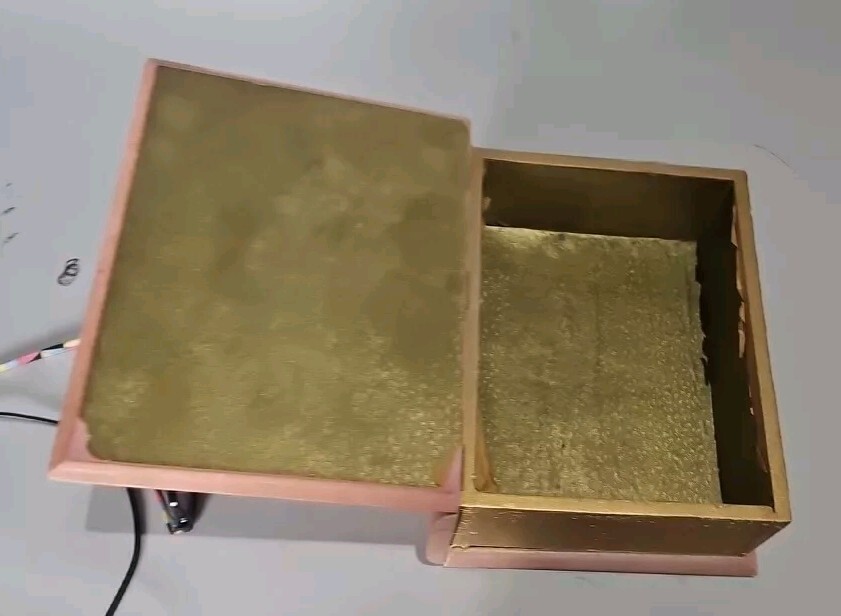 HANDMADE HANDPAINTED FAUX BOOK SHAPED STORAGE BOX    BOOK  ♡ 9 25" X 7" X 3.5" 