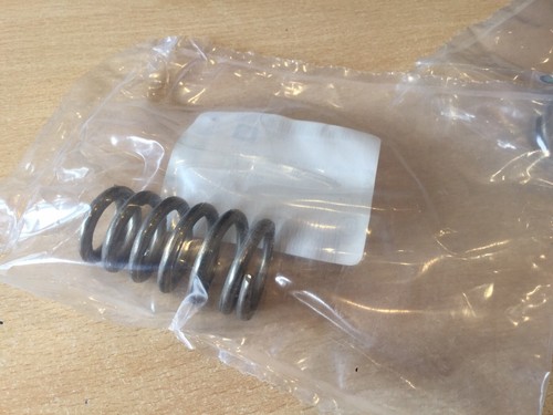 BNISB GENUINE VAUXHALL AGILA B 1.2 EXHAUST PIPE TO MANIFOLD SPRING 93194230 - Picture 5 of 5