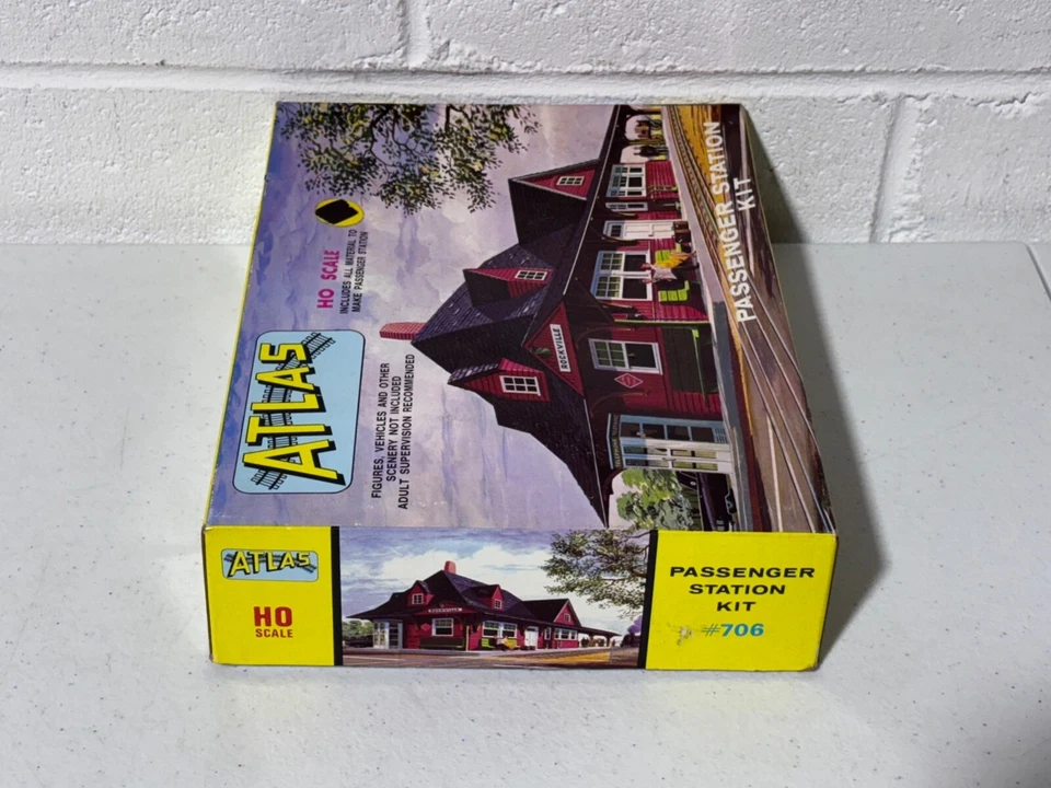 Atlas 706 Vintage Original HO Passenger Train Station Building New on Tree NOS - Image 4 of 4