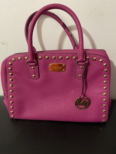 Michael kors bag, pink, lovely, used but in good condition
