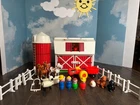 Vintage Fisher Price Little People Play Family Farm V2501B. Complete. VERY RARE!