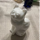 Vintage Mosser white milk glass Cat Figurine sitting