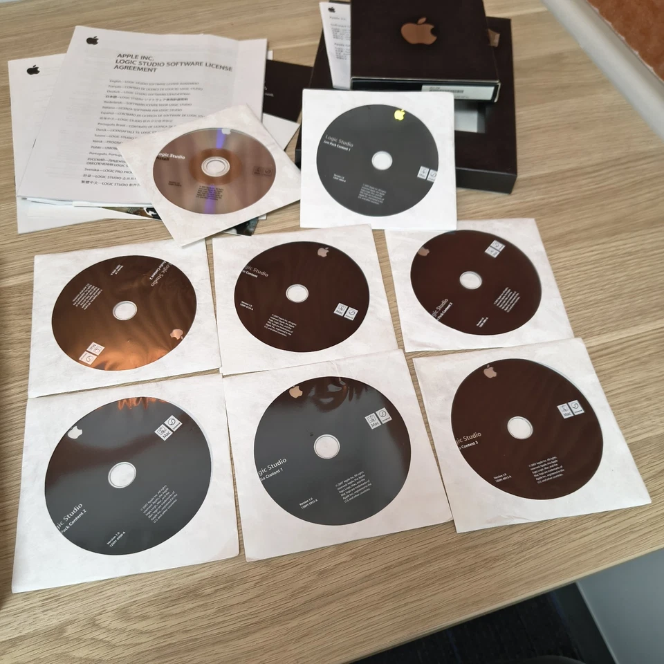 Apple Logic Studio Logic Pro 8 Retail Box Including DVDs Manuals Serial Number - Image 4 of 4