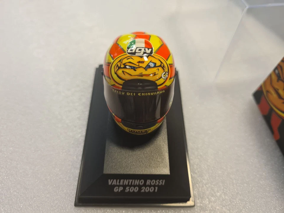 HELMET V.ROSSI GP 500 2001 397010046 1/8 Minichamps - Immagine 4 di 4