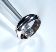 VINTAGE SOUTHWEST 925 STERLING SILVER 6 mm DECORATIVE BAND RING. SIZE 7