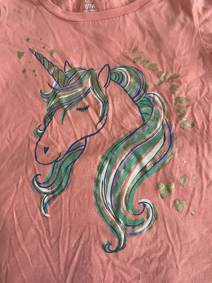 Lote de leggings, camisetas y sudadera con capucha Avia para niñas unicornio talla mediana 7/8 (4 piezas) Foto 3 de 4